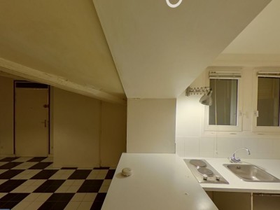 STUDIO A LOUER - LYON 1ER ARRONDISSEMENT - 31,99 m2 - 640 € charges comprises par mois