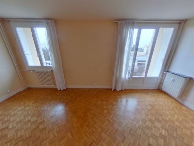 APPARTEMENT T3 A LOUER - CALUIRE ET CUIRE - 69.8 m2 - 920 € charges comprises par mois