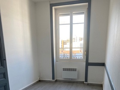 STUDIO A LOUER - VILLEURBANNE - 16,31 m2 - 480 € charges comprises par mois