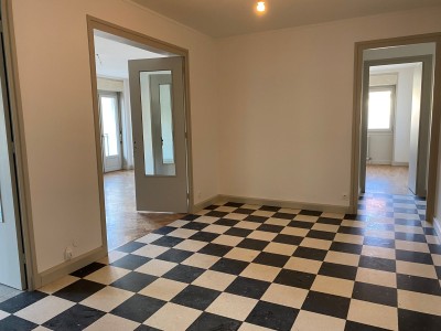 APPARTEMENT T4 A LOUER - LYON 6EME ARRONDISSEMENT - 106 m2 - 1590 € charges comprises par mois