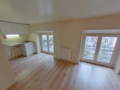 APPARTEMENT T2 A LOUER - LYON 1ER ARRONDISSEMENT - 33.89 m2 - 610 € charges comprises par mois