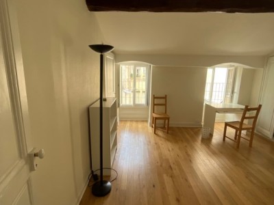 APPARTEMENT T3 A LOUER - LYON 2EME ARRONDISSEMENT - 51,11 m2 - 960 € charges comprises par mois