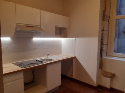 APPARTEMENT T3 A LOUER - LYON 5EME ARRONDISSEMENT - 70.46 m2 - 1150 € charges comprises par mois