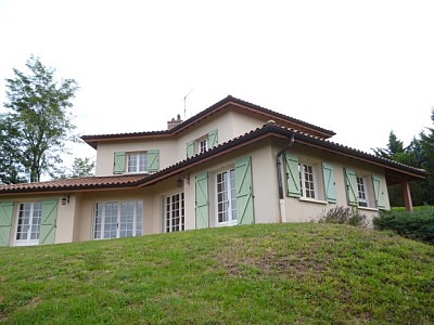 APPARTEMENT T6 A LOUER - LIMONEST - 161.2 m2 - 2875€ charges comprises par mois