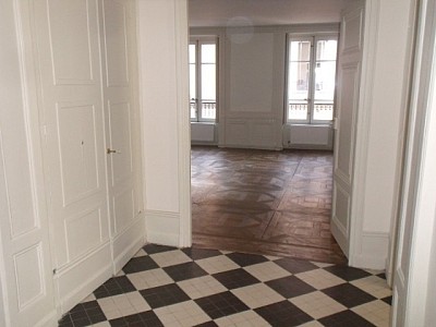 APPARTEMENT T5 A LOUER - LYON 2EME ARRONDISSEMENT Bellecour-Sala - 151.61 m2 - 1920€ charges comprises par mois