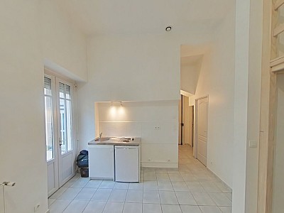 STUDIO A LOUER - LYON 3EME ARRONDISSEMENT Jussieu - 23.72 m2 - 544,89 € charges comprises par mois