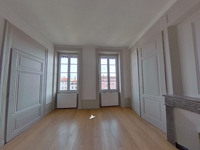 APPARTEMENT T4 A LOUER - LYON 2EME ARRONDISSEMENT Carnot-Charite - 96.72 m2 - 1465€ charges comprises par mois