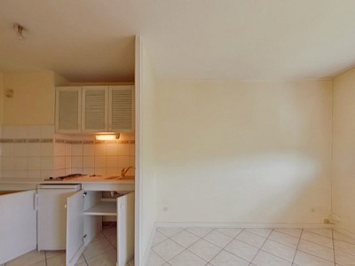 STUDIO A LOUER - LYON 4EME ARRONDISSEMENT Gillet Serein - 28.66 m2 - 552€ charges comprises par mois