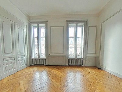 APPARTEMENT T5 A LOUER - LYON 6EME ARRONDISSEMENT l Helvetie - 127.01 m2 - 1992€ charges comprises par mois