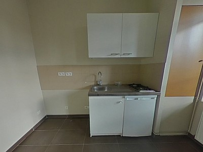 STUDIO A LOUER - VENISSIEUX Ernest-Renan - 22.65 m2 - 533€ charges comprises par mois