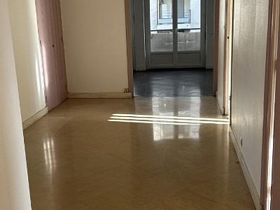 APPARTEMENT T4 A LOUER - VILLEURBANNE Gratte-Ciel-Est - 120.3 m2 - 1450€ charges comprises par mois