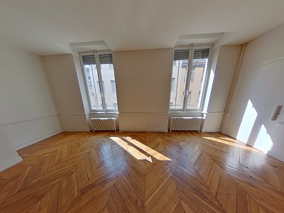 APPARTEMENT T2 A LOUER - LYON 2EME ARRONDISSEMENT Gailleton-A. Comte - 73.17 m2 - 970€ charges comprises par mois