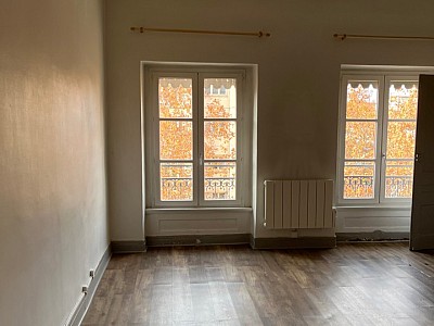 APPARTEMENT T2 A LOUER - LYON 3EME ARRONDISSEMENT Saxe-Vileroy - 64.65 m2 - 940€ charges comprises par mois
