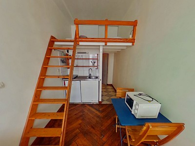 STUDIO A LOUER - LYON 1ER ARRONDISSEMENT Terreaux-Bat-d-Argent - 14.74 m2 - 593€ charges comprises par mois