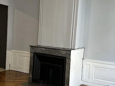 APPARTEMENT T4 A LOUER - LYON 2EME ARRONDISSEMENT Bellecour-a Gourjus - 137.29 m2 - 1560€ charges comprises par mois