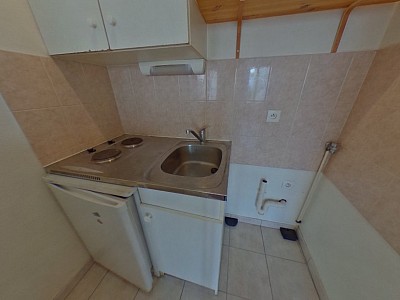 STUDIO A LOUER - LYON 3EME ARRONDISSEMENT Moncey - 27.35 m2 - 530€ charges comprises par mois