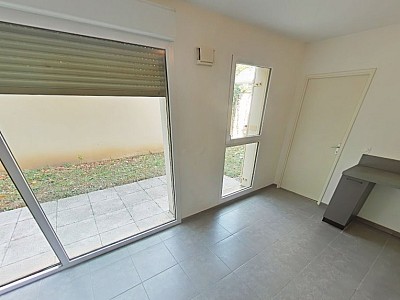 APPARTEMENT T2 A LOUER - ST PRIEST Village-Est - 41.52 m2 - 596,41€ charges comprises par mois