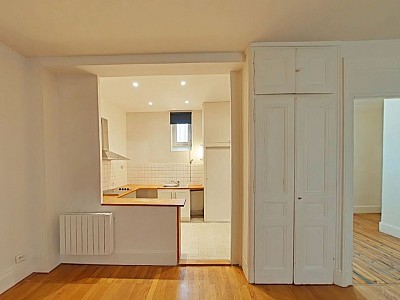 APPARTEMENT T2 A LOUER - LYON 6EME ARRONDISSEMENT Saxe-Bossuet - 60.85 m2 - 940€ charges comprises par mois