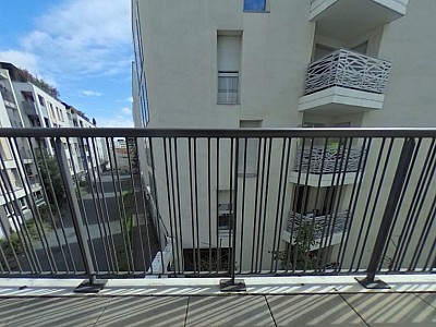 APPARTEMENT T3 A LOUER - LYON 7EME ARRONDISSEMENT - 58.04 m2 - 895€ charges comprises par mois