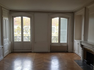 APPARTEMENT T3 A LOUER - LYON 6EME ARRONDISSEMENT Puvis de Chavannes - 98.49 m2 - 1439,62€ charges comprises par mois
