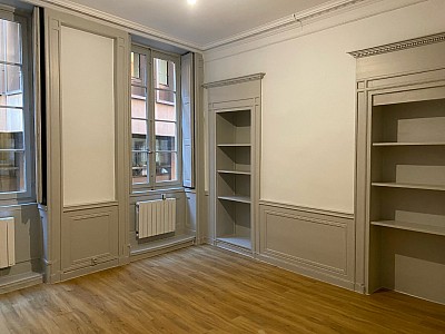 STUDIO A LOUER - LYON 1ER ARRONDISSEMENT Capucins-Griffon - 40.88 m2 - 595 € charges comprises par mois