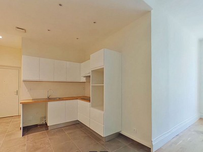 APPARTEMENT T3 A LOUER - LYON 2EME ARRONDISSEMENT Merciere-Grolee - 68.99 m2 - 1235€ charges comprises par mois