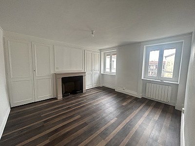 STUDIO A LOUER - LYON 2EME ARRONDISSEMENT Carnot-Charite - 43.96 m2 - 840�&euro; charges comprises par mois