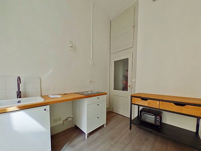 APPARTEMENT T3 A LOUER - LYON 1ER ARRONDISSEMENT Mairie-Martiniere - 84.72 m2 - 995�&euro; charges comprises par mois