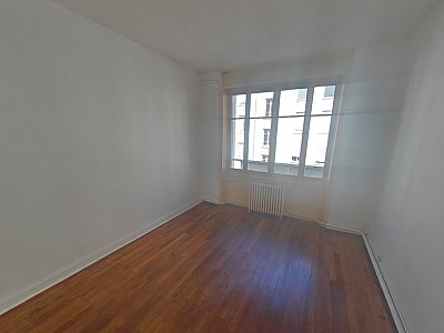 APPARTEMENT T3 A LOUER - LYON 7EME ARRONDISSEMENT Mairie - 72.71 m2 - 1�050�&euro; charges comprises par mois