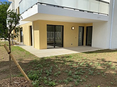 APPARTEMENT T2 A LOUER - CHARBONNIERES LES BAINS - 44.21 m2 - 673�&euro; charges comprises par mois