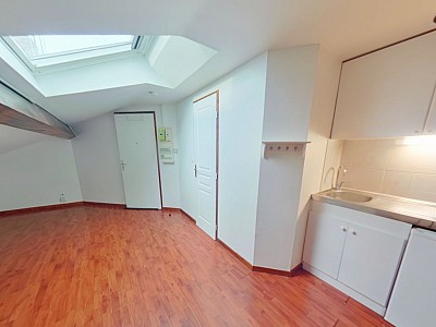 STUDIO A LOUER - VILLEURBANNE Croix-Luizet-Est - 13.03 m2 - 430�&euro; charges comprises par mois