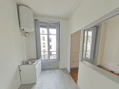 APPARTEMENT T2 A LOUER - LYON 2EME ARRONDISSEMENT Carnot-Charite - 41.25 m2 - 760�&euro; charges comprises par mois