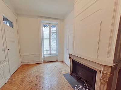 APPARTEMENT T3 A LOUER - LYON 2EME ARRONDISSEMENT Bellecour-Sala - 72.36 m2 - 1 125 &euro; charges comprises par mois