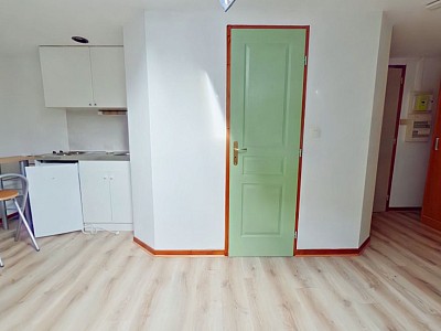 STUDIO A LOUER - VILLEURBANNE Croix-Luizet-Est - 16.18 m2 - 440 &euro; charges comprises par mois