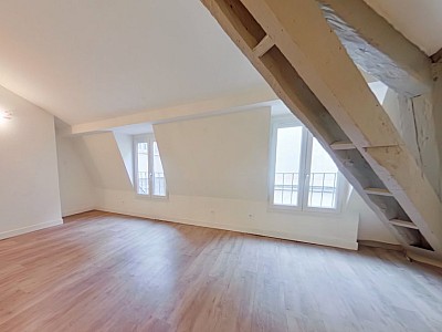 STUDIO A LOUER - LYON 2EME ARRONDISSEMENT Bellecour-Sala - 38.95 m2 - 790 &euro; charges comprises par mois
