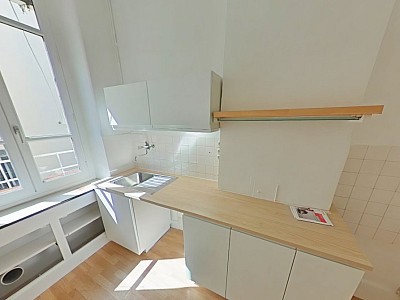 APPARTEMENT T3 A LOUER - LYON 3EME ARRONDISSEMENT Mutualite-Liberte - 96.06 m2 - 1 450 &euro; charges comprises par mois