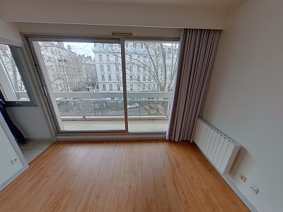 STUDIO A LOUER - LYON 6EME ARRONDISSEMENT Les Brotteaux - 26.87 m2 - 690 &euro; charges comprises par mois