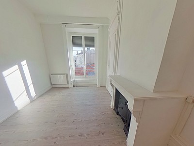 STUDIO A LOUER - LYON 7EME ARRONDISSEMENT Stalingrad - 29.83 m2 - 667 &euro; charges comprises par mois