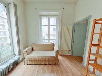APPARTEMENT T2 A LOUER - LYON 2EME ARRONDISSEMENT La Bourse-Grenette - 33.06 m2 - 785 &euro; charges comprises par mois