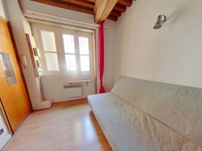 APPARTEMENT T1 A LOUER - LYON 1ER ARRONDISSEMENT - 17,62 m2 - 419,83 € charges comprises par mois