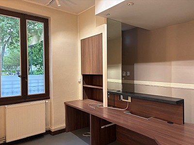 MAISON A LOUER - LYON 8EME ARRONDISSEMENT General Andre - 75.52 m2 - 1200€ charges comprises par mois