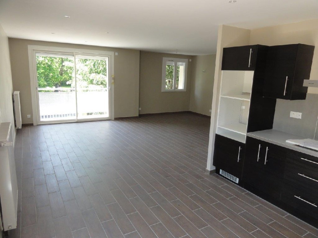 MAISON A LOUER LYON 9EME ARRONDISSEMENT 132,26 m2 1 940 € charges