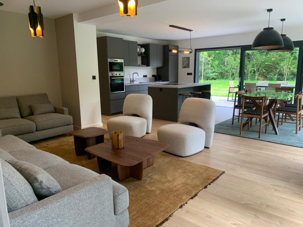 MAISON A LOUER - ST CYR AU MONT D OR Ouest - 132.18 m2 - 2�940�&euro; charges comprises par mois