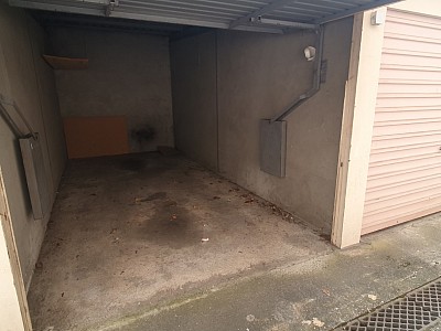 PARKING A LOUER - LYON 5EME ARRONDISSEMENT Les Castors-Les Granges - 100�&euro; charges comprises par mois