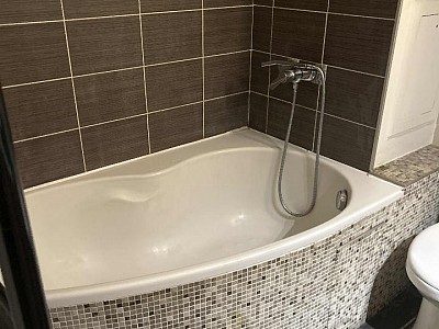 STUDIO A LOUER - CALUIRE ET CUIRE Saint-Clair - 29.78 m2 - 650€ charges comprises par mois