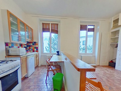 STUDIO A LOUER - CALUIRE ET CUIRE Coste-Croix-Rousse - 32.8 m2 - 630€ charges comprises par mois