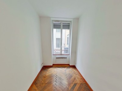 STUDIO A LOUER - LYON 1ER ARRONDISSEMENT - 16,06 m2 - 555 € charges comprises par mois