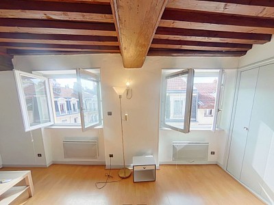 STUDIO A LOUER - LYON 1ER ARRONDISSEMENT Terreaux-Bat-d-Argent - 29.82 m2 - 750€ charges comprises par mois