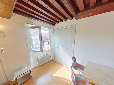 STUDIO A LOUER - LYON 1ER ARRONDISSEMENT Terreaux-Bat-d-Argent - 29.82 m2 - 750€ charges comprises par mois