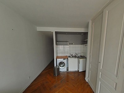 STUDIO A LOUER - LYON 1ER ARRONDISSEMENT Terreaux-Bat-d-Argent - 27.95 m2 - 620€ charges comprises par mois